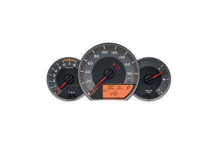 シルバー塗装メーターリングアナログメーター〈4WD車〉