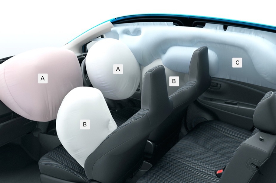 carlineup_vitz_grade_special_safety_pic_03_03