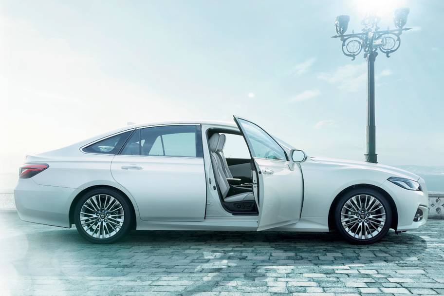 特別仕様車HYBRID 2.5 S“Elegance Style Ⅱ”