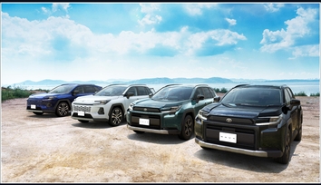 （左奥）：Z（ハイブリッド）